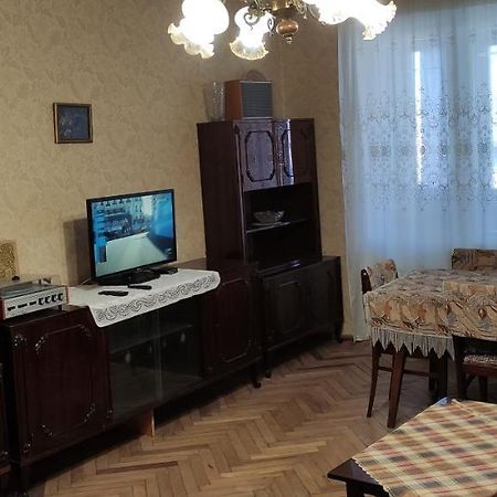 Apartment Vintage Jerevan Buitenkant foto